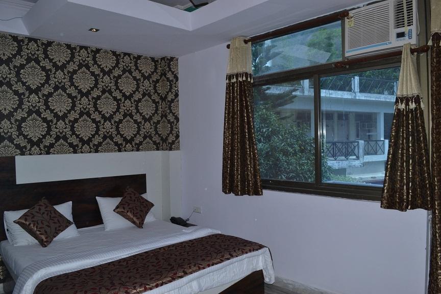 Akash Continental Hotel Rishīkesh Værelse billede