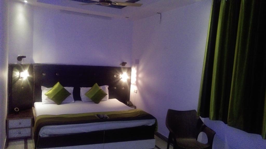 Akash Continental Hotel Rishīkesh Eksteriør billede